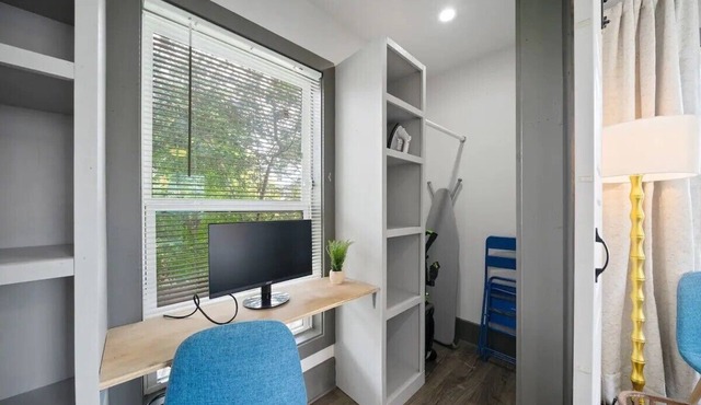 Cozy 1BR located in the Historic District downtown just minutes from the Pearl!