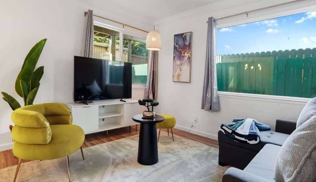Cozy 2-Bedroom Retreat in Pacifica