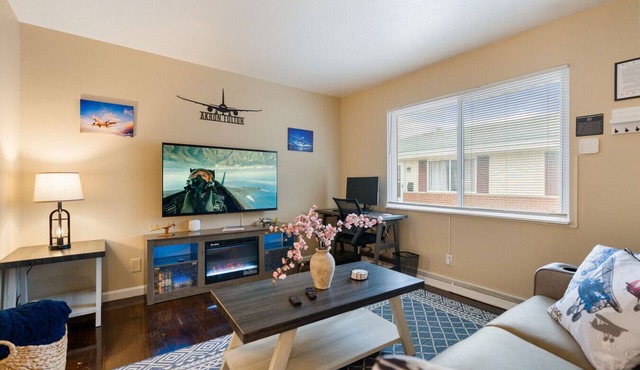 Cozy 2Bed/1Bath Duplex in Akron in Akron