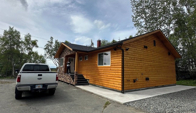 Cozy 3-bedroom house in peaceful Kenai with AC, WiFi