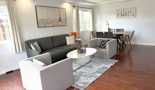 Cozy 4 bedroom in Fremont with free Parking & WiFI & Great location