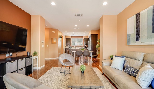Cozy and Peaceful 3br/3.5bath. SF Bay Area