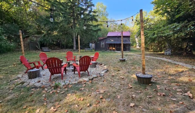 Cozy Bear Cabin Serenity Retreat in Orient, Ohio - Hot Tub, Sauna,