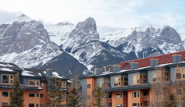 Cozy.Bright.Central - Canmore Downtown in Canmore
