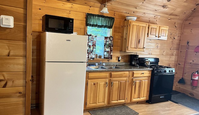 Cozy cabin centrally located in west forks. Moxie Falls and Lake Moxie nearby