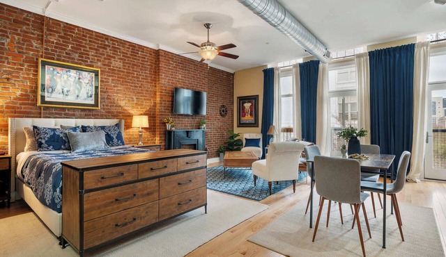 Cozy Downtown Louisville Loft | Private Parking