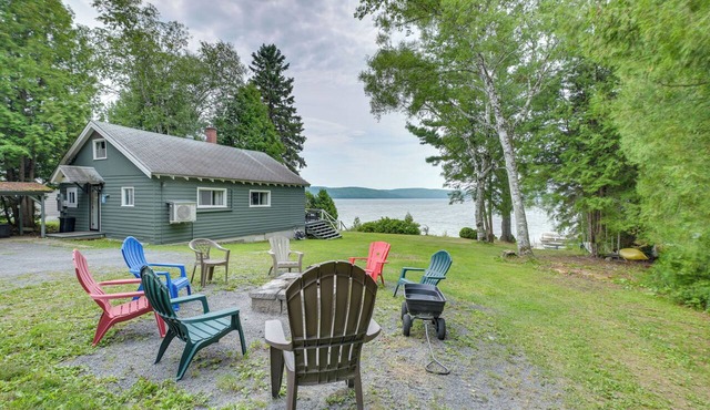 Cozy Maine Lakefront Cabin Rental
