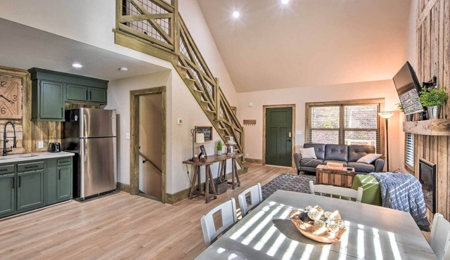 Creekside Craftsman Retreat in North GA Mountains! in Mineral Bluff