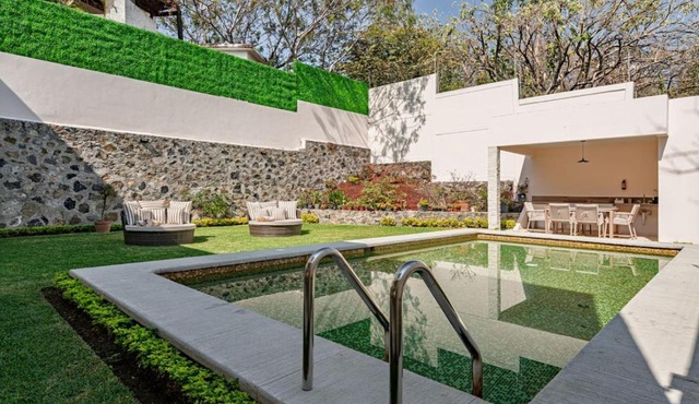 Cuernavaca Private Pool & Outdoor Grill for Groups in Temixco