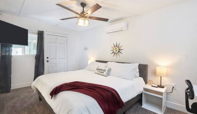 Del Mar Studio · Charming Studio I 600Mbps Walk to Tower District