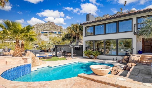 Desert Lagoon by AvantStay | Luxury Phoenix Home w/ Entertainer’s Backyard
