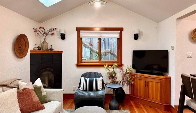 Designer Inspired Beach Cottage, One Short Block from an Expansive Beach