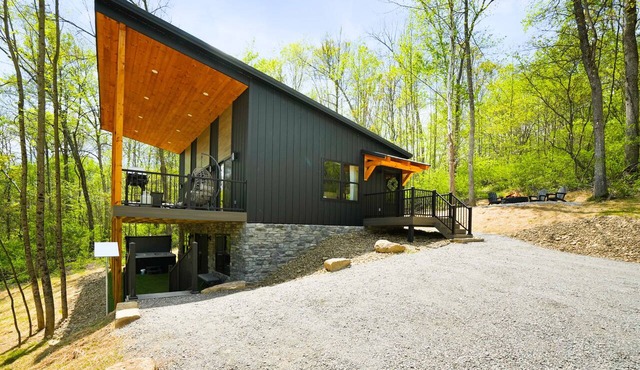 Deuce on Goose | Hocking Hills, Hot Tub, Game Room