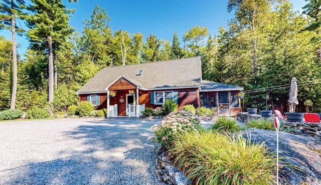 Dog-Friendly, lakefront gem with private dock, deck, horseshoe pit & firepit in Dover-Foxcroft
