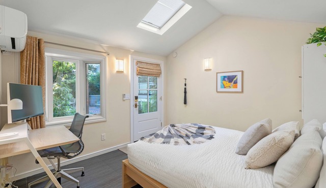 Downtown Palo Alto Gem! Cute, Spotless Guest House