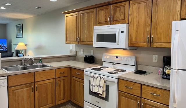Dublin location! Lots of Space & Wooded too!