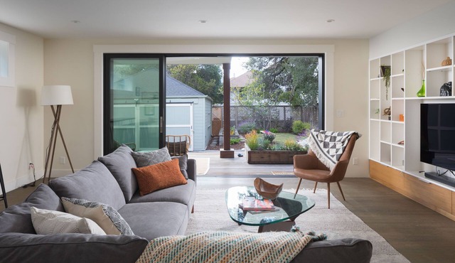 Elegant & Luxe 5BR Escape w/Tiki Barn - Close to SF & Minutes to Piedmont/Grand
