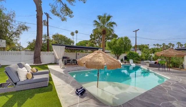 Event Worthy SPA-LIKE Back Yard with Amenities Galore! NO overnight in Phoenix