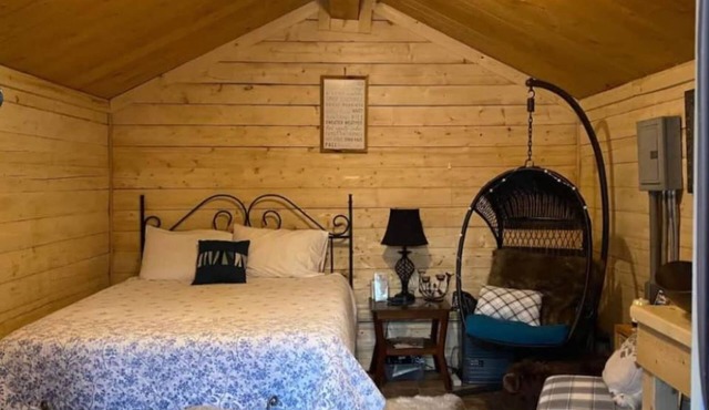 Experience True Alaskan Pioneer Cabin Life near Fairbanks, North Pole and Denali