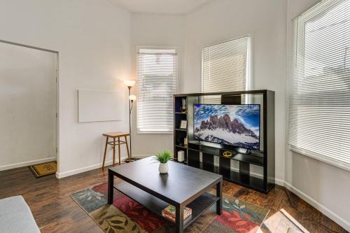 Explore the East Bay! Family-Friendly Home w/Yard