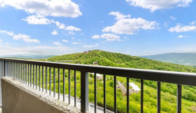 Fall Views | 9th Floor Luxe | Near Ski & Trails