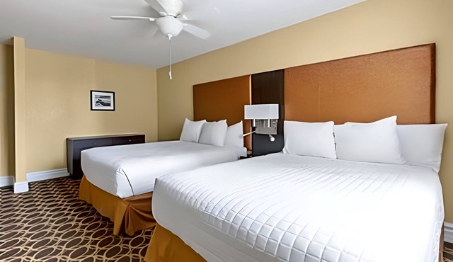 Family-Friendly 2BR Suite | Near Bay Area Spots | Outdoor Pool | Free Parking