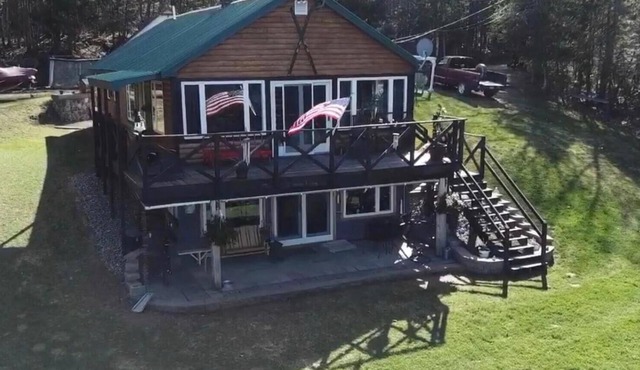 Family-Friendly Lake House & Hunters Lodging