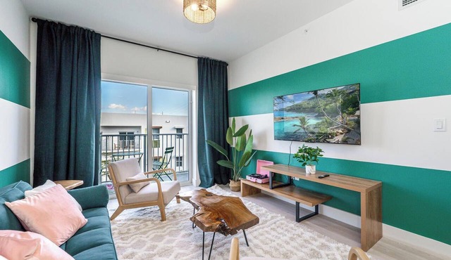 FIFA 2026 Stay! Spacious 2BR/2BA Near Miami, FLL, Casino & Parking