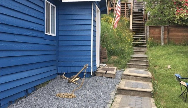 Fisherman's Cove Downtown Harbor Home