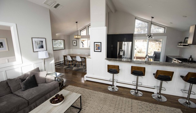 Flatiron Views-Walkable NoBo-4BR 3BA in Boulder