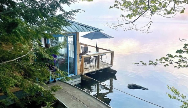 Floating Island Cabin