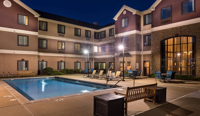 Free Breakfast. Pool & Gym. Close to Progress West Hospital! in O'Fallon