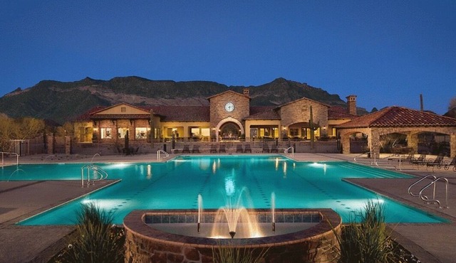 Fully Equipped Las Sendas Home in Active Golf & Tennis Community