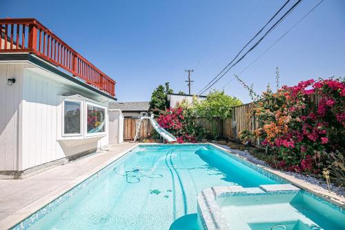 Fun 3BR with Pool & Slide, Pet Friendly in San Jose