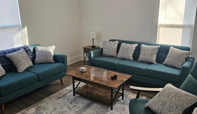 Furnished 2ND FLOOR 2-bedroom Downtown Anderson IN