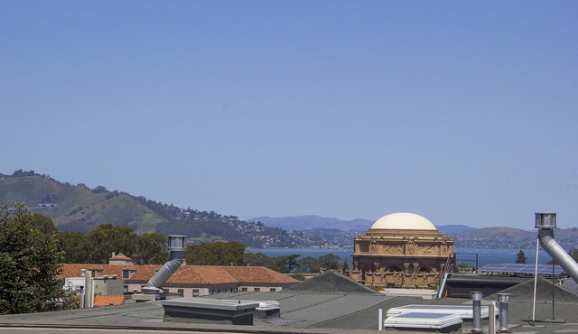 Furnished 3br/2ba Luxury condo in Cow Hollow with stunning views