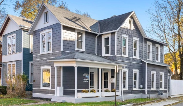 Galla House On High Street! FREE Parking!