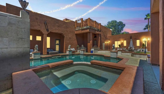Glendale Villa w/Pool, Theater & Game Rooms in Glendale