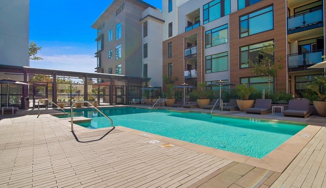 Global Luxury Suites at Mountain View