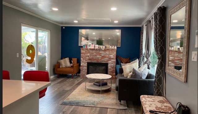 Gorgeous 2/1 Home 5 min walk to Downtown Lafayette