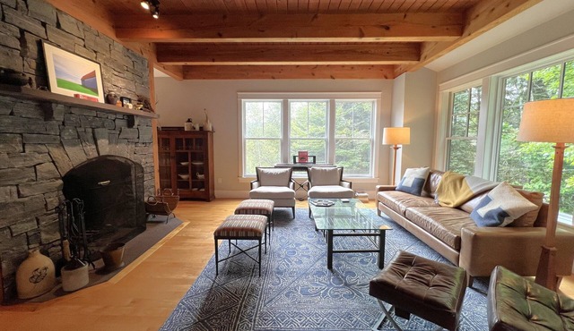 Gorgeous, Fully Updated, Stowe Retreat minutes from skiing and town!