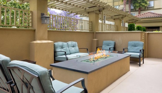 Groups Best Choice: 4 Homey Suites w/Kitchen and Living Area - BBQ, DVD Library