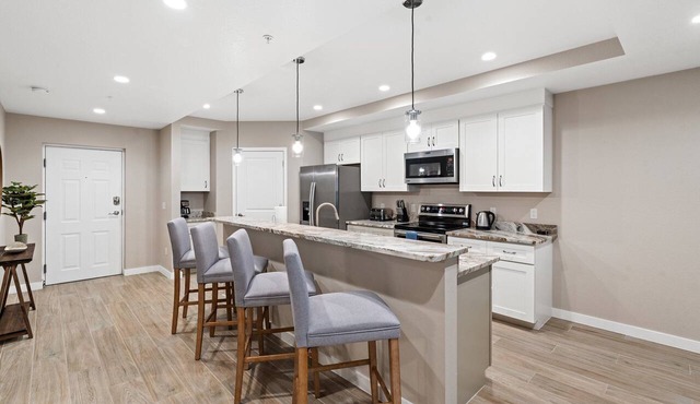 Gulf Access with Boat Slip, Heated Saltwater Pool, Dog-Friendly - Bacino Vista #203 - Roelens