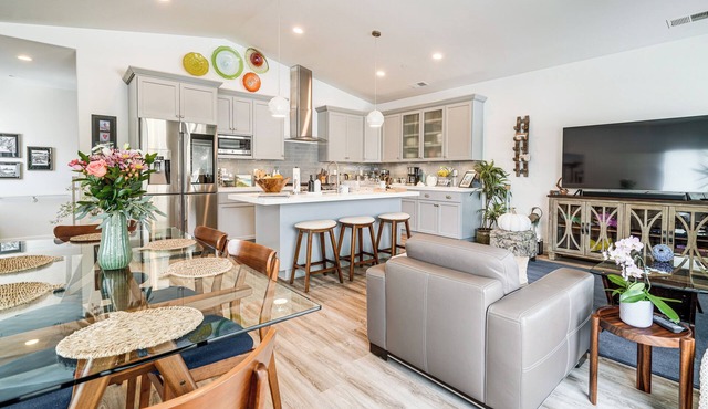 Half Moon Bay Vacation Rental: 1 Mile to Beach!