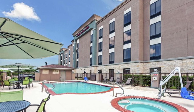 Hampton Inn & Suites Houston/League City