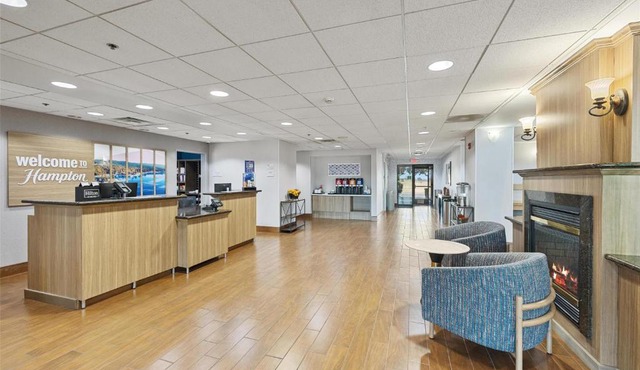 Hampton Inn & Suites Madera