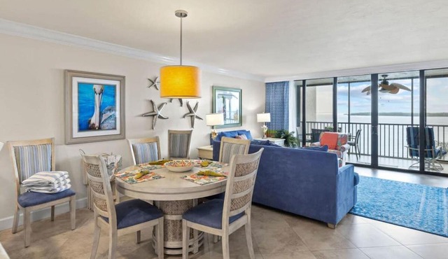 Harbour Tower 414 - Gorgeous Renovated 2 Bedroom Residence