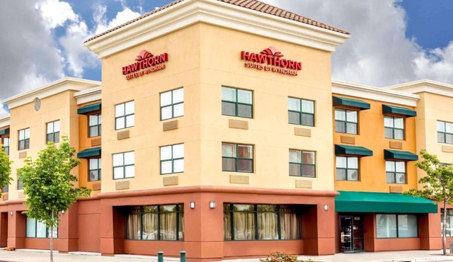 Hawthorn Suites by Wyndham-Oakland/Alameda