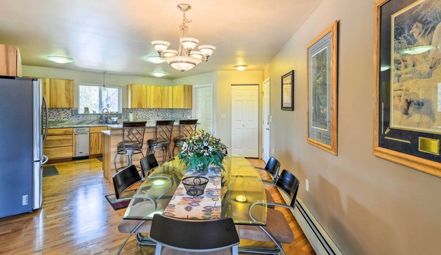 Hillside Anchorage Home by Hiking & Biking Trails!