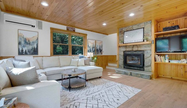 Hillside Escape Ski Chalet